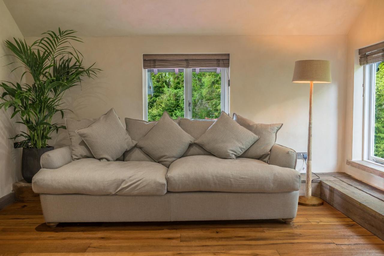 Quirky Retreats - The Coach House Дом отдыха *